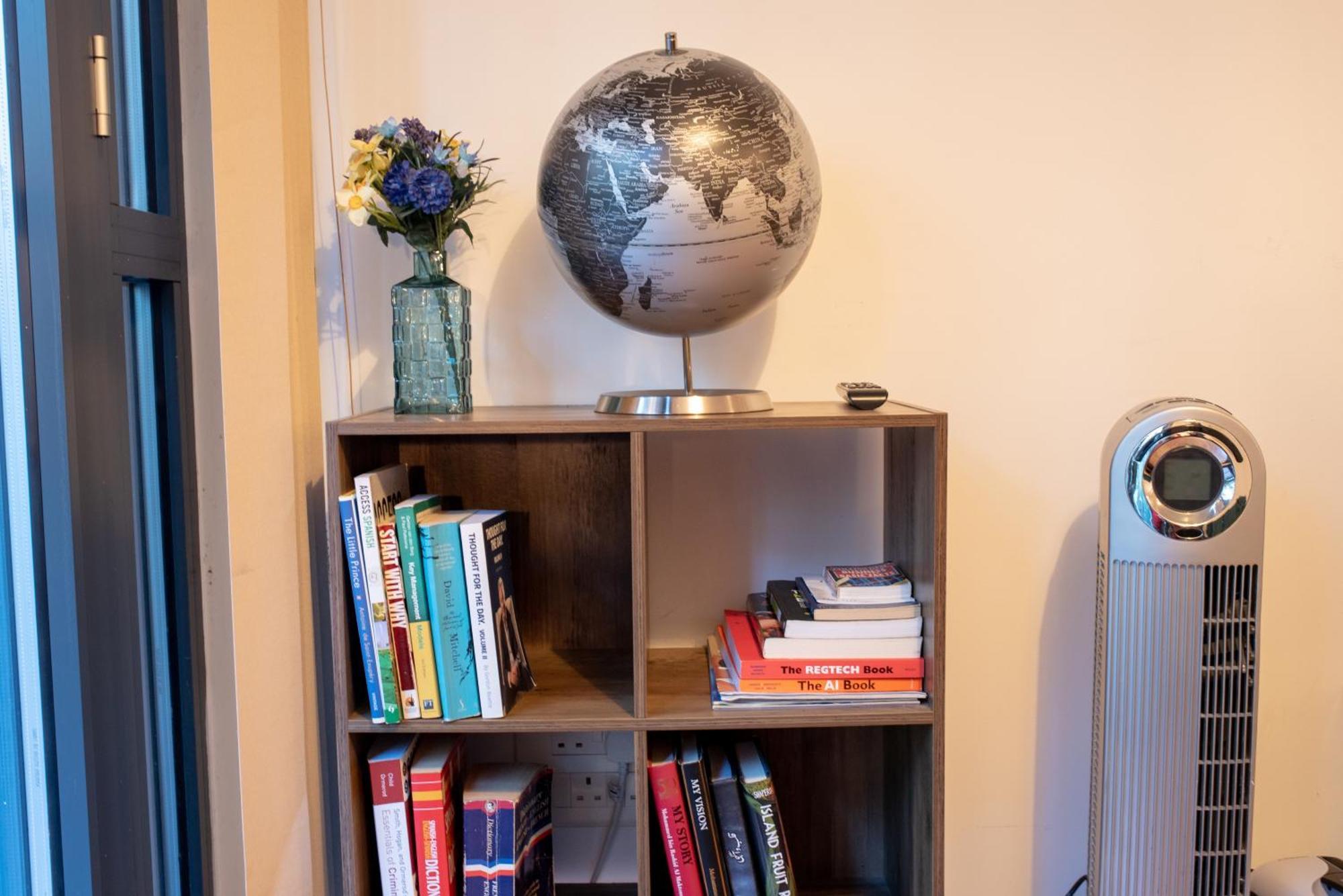Spacious 1 Bed Apartment With Workspace, Coffee & Free Secure Parking Birmingam Exterior foto