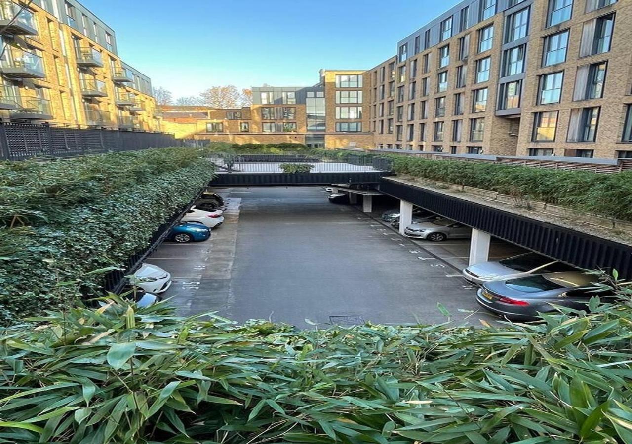 Spacious 1 Bed Apartment With Workspace, Coffee & Free Secure Parking Birmingam Exterior foto